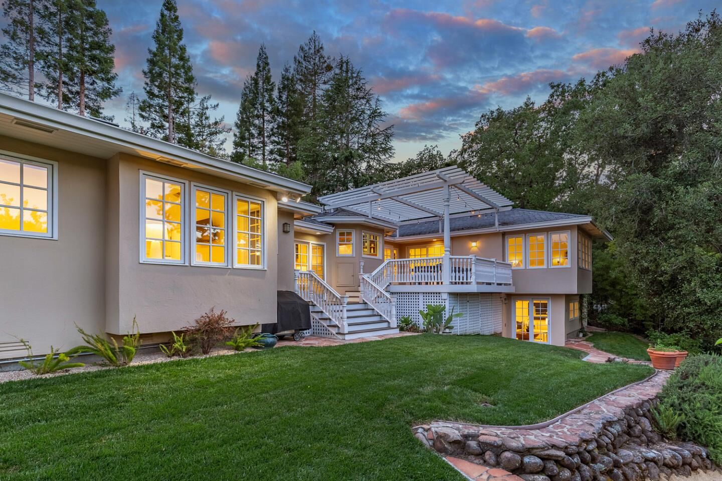 Property Photo: 103 Toyon Court CA 94062