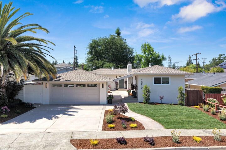 Property Photo:  2020 Helena Way  CA 94061 