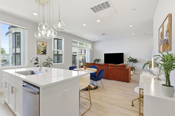 Property Photo:  222 Terraine Street  CA 95110 