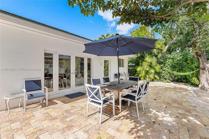 Property Photo:  301 Hampton Ln  FL 33149 