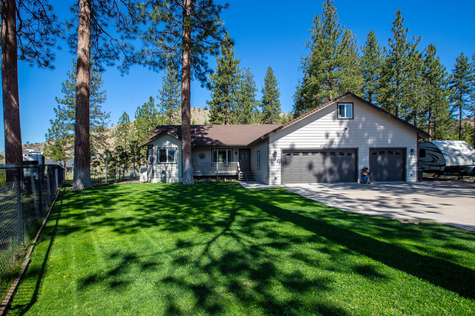 Property Photo:  17417 Possum Way  CA 96094 
