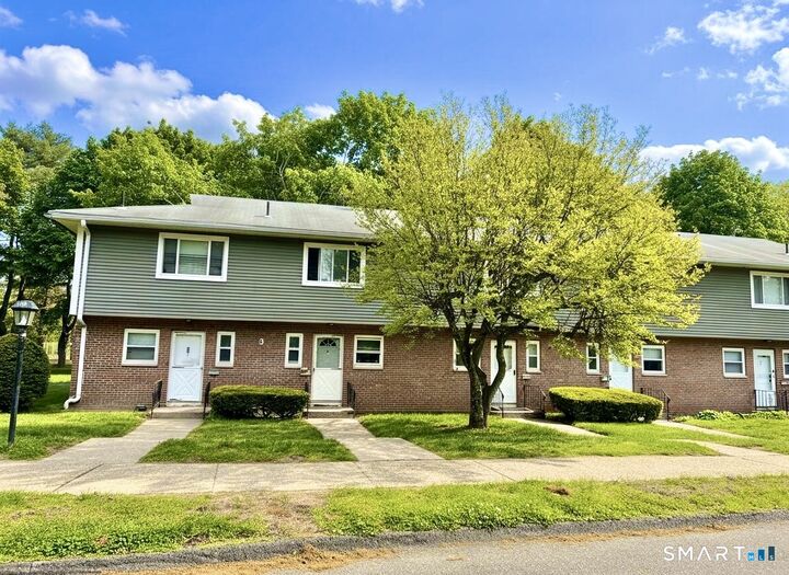 Property Photo:  3 Camelot Drive 2  CT 06002 