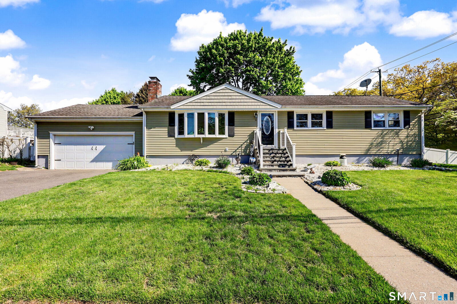 Property Photo:  20 Post Oak Road  CT 06614 