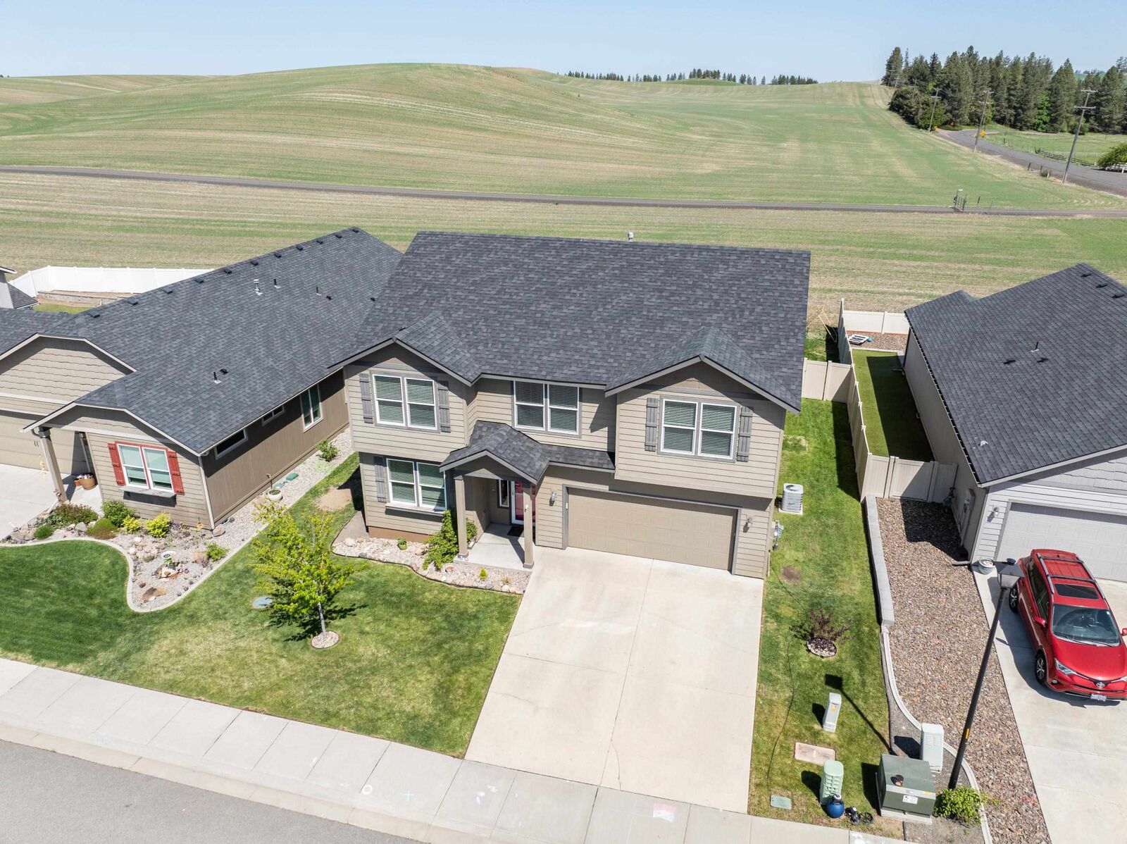 Property Photo: 671 Condor Dr WA 99004