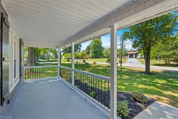 Property Photo:  632 Stokesburg Road  NC 27052 