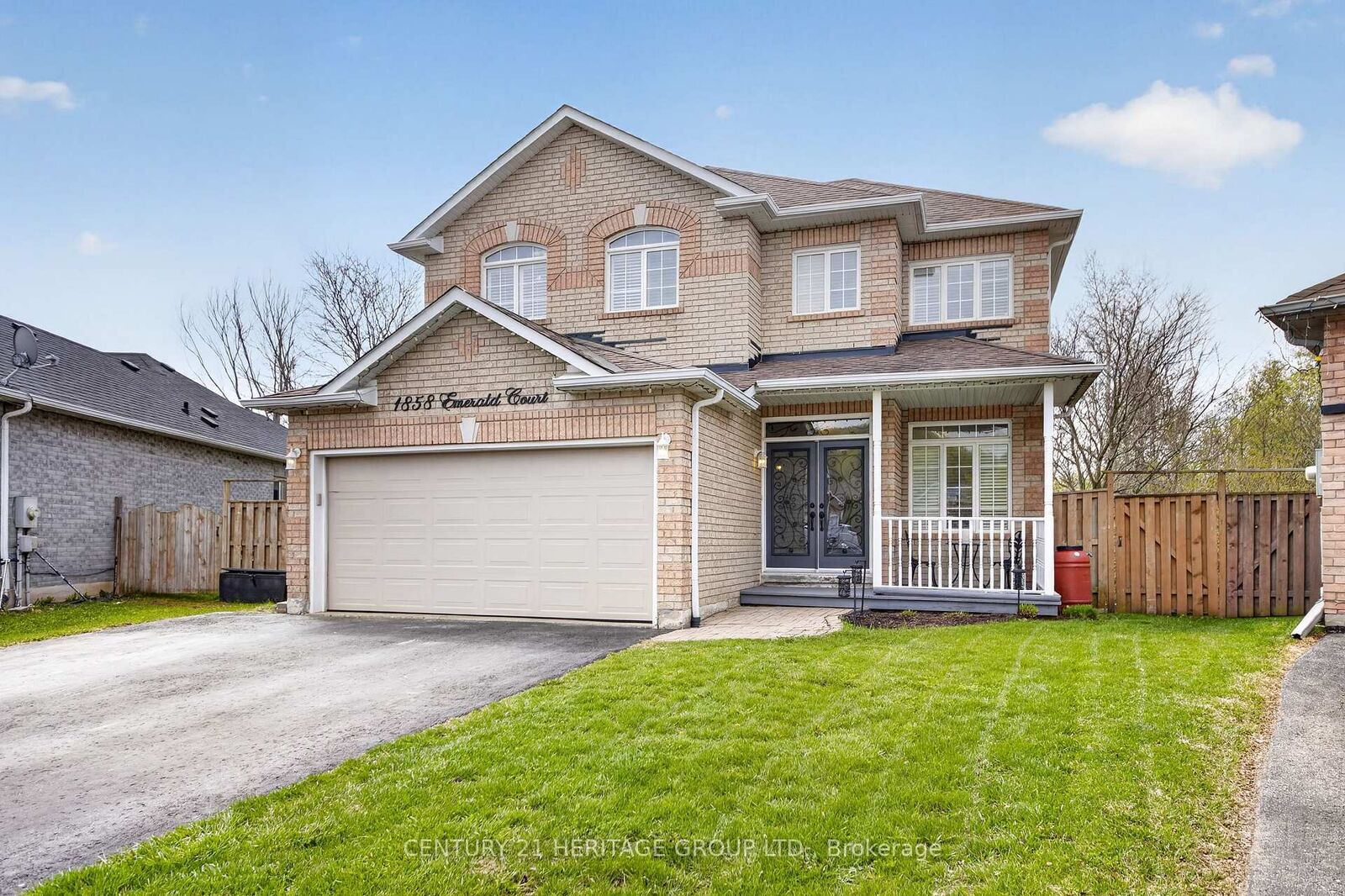 Property Photo:  1858 Emerald Court  ON L9S 2A5 