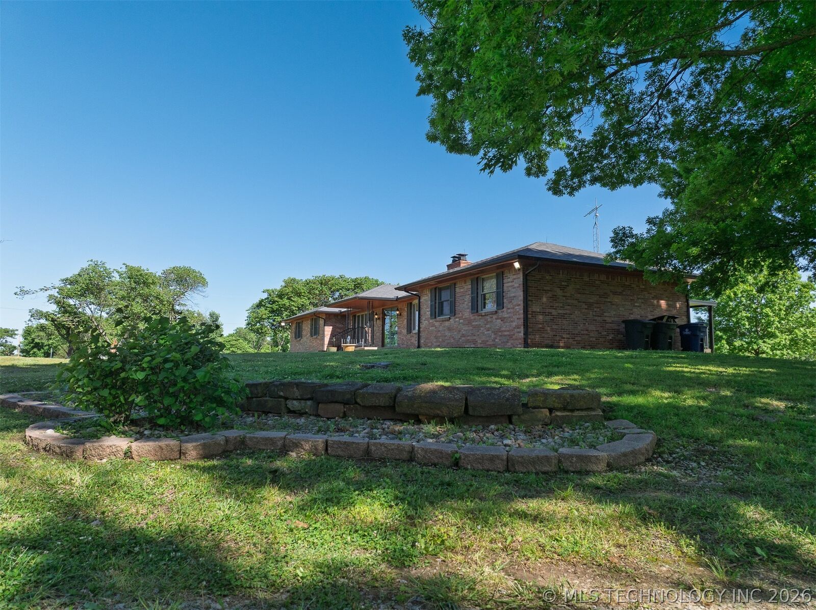 Property Photo:  398621 W 900 Road  OK 74022 