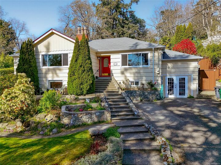 Property Photo:  1184 Clovelly Terr  BC V8P 1V6 