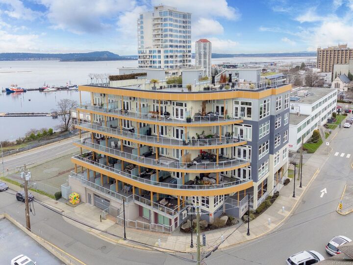 10 Chapel St 303 — photo 1