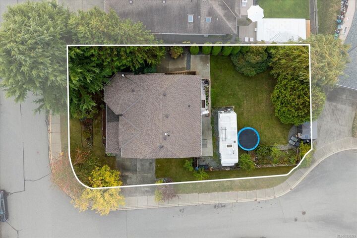 Property Photo:  5853 Tweedsmuir Cres  BC V9T 5Y6 