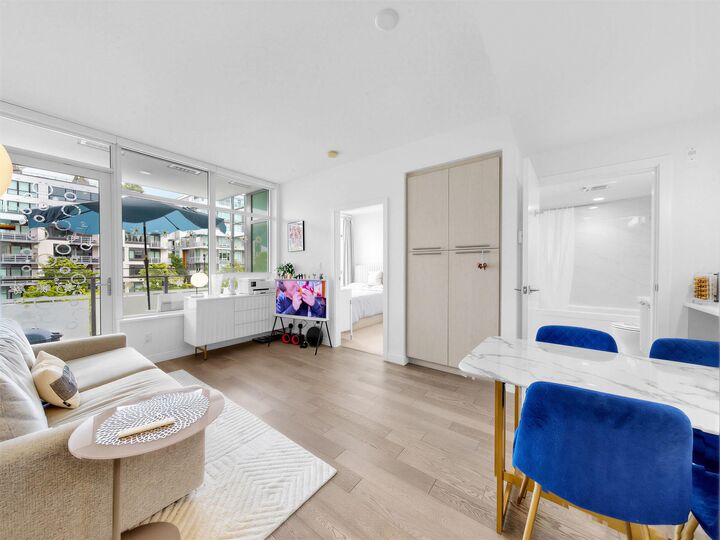 Property Photo:  4963 Cambie Street 304  BC V5Z 0H5 