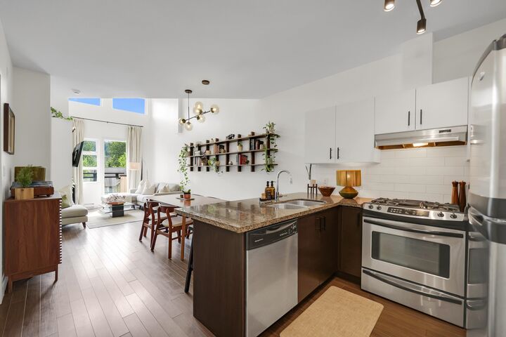 Property Photo:  41105 Tantalus Road 310  BC V8B 0N3 