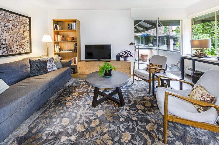 Property Photo:  235 Keith Road 211  BC V7T 1L5 