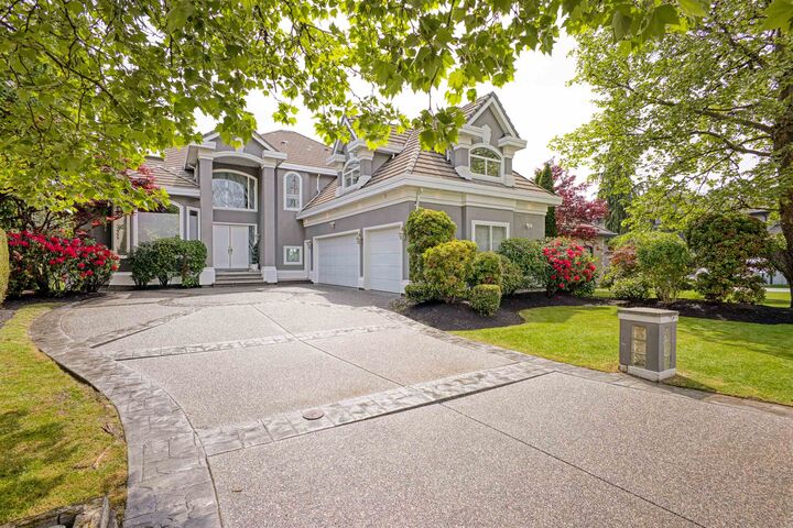 Property Photo:  2556 Palisade Crescent  BC V3C 6B2 