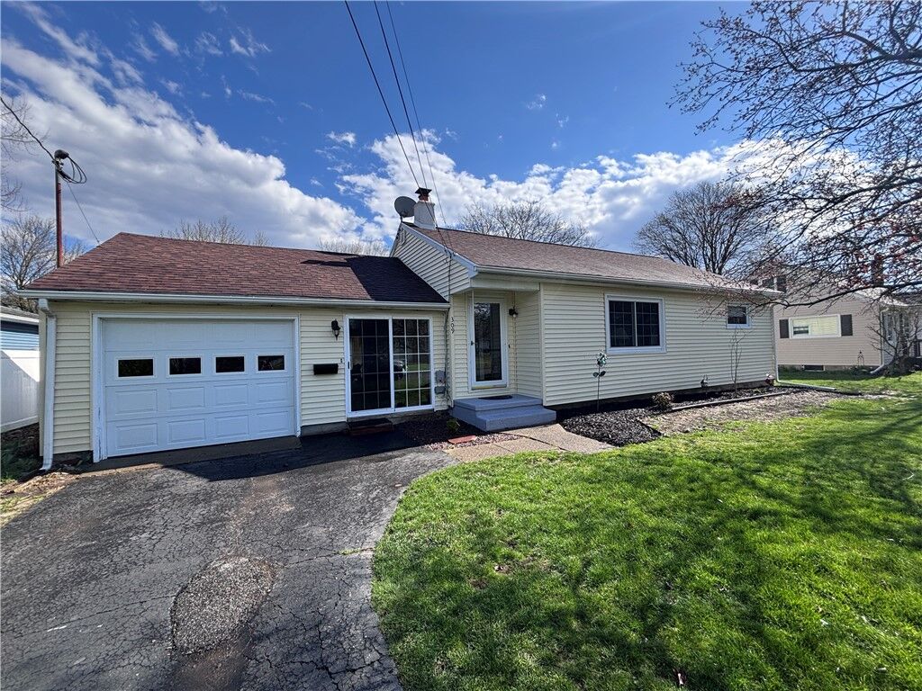 Property Photo: 309 Kinley Place NY 14845