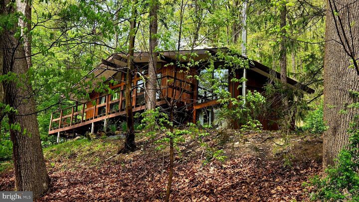 Property Photo:  302 Gypsy Lane  PA 19406 