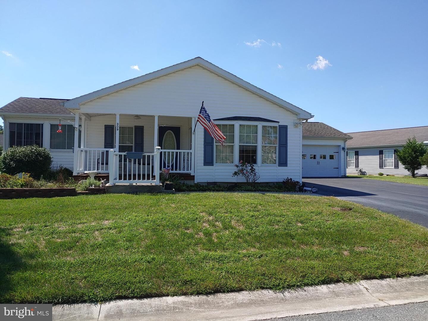 Property Photo:  309 Persimmon Circle W 309  DE 19901 