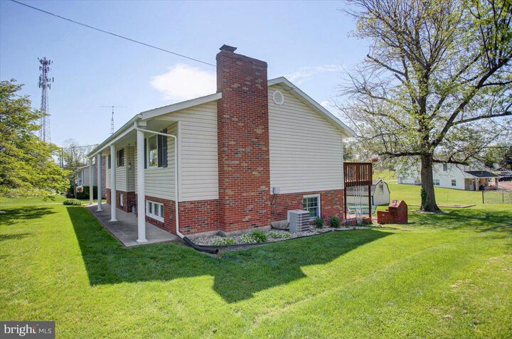 Property Photo: 328 Wayburn Street PA 17225