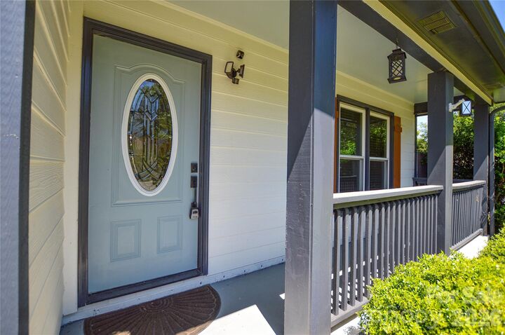 Property Photo:  2407 Caswell Court  NC 28054 