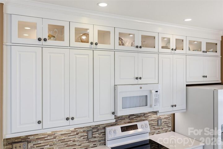 Property Photo: 9510 Kestral Ridge Drive NC 28269