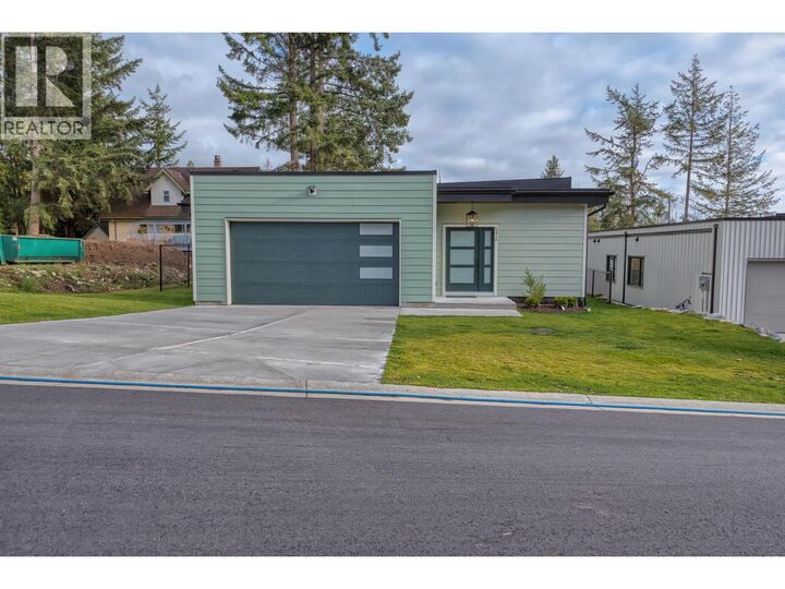 Property Photo:  5416 Stellar Way  BC V7Z 0M1 