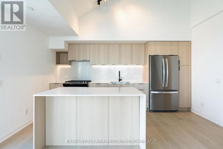 Property Photo:  31 Huron Street 621  ON L0G 1V0 