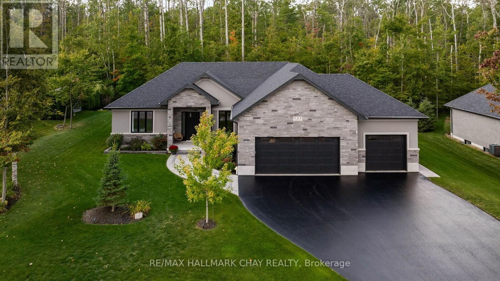 Property Photo:  8 Byers Street  ON L9X 2A3 