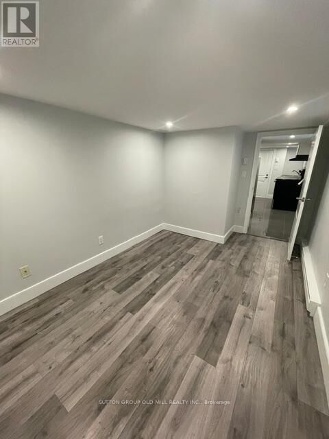 Property Photo:  45 Seventh Street  ON M8V 3B3 