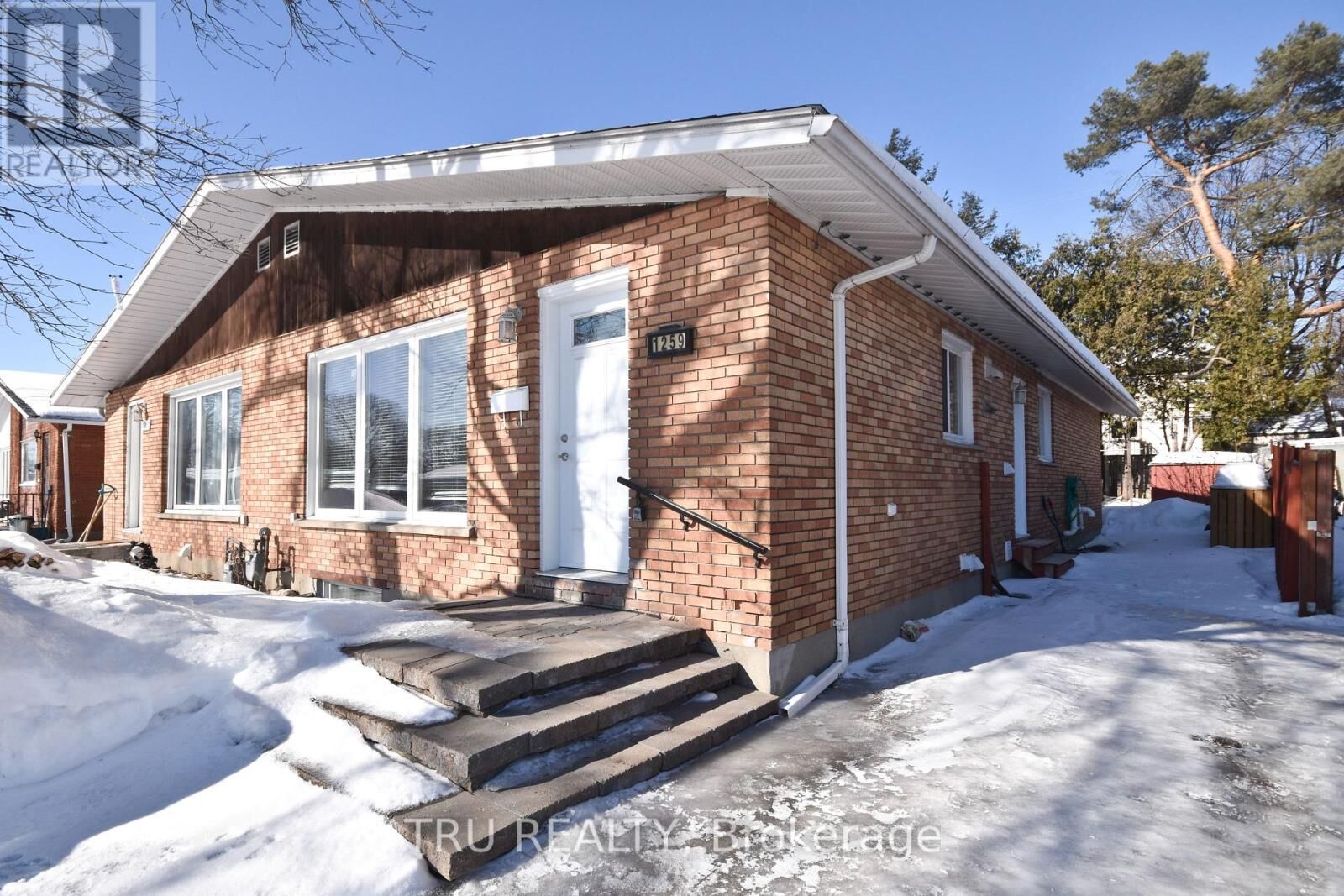 Property Photo:  1259 Maitland Avenue B  ON K2C 2C4 