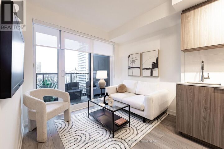 Property Photo:  223 Redpath Avenue 2907  ON M4P 0E8 