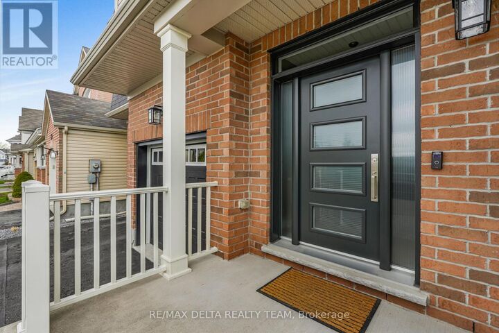 Property Photo:  208 Serra Ridge  ON K4A 0V8 