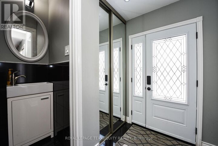 Property Photo:  48 Montjoy Crescent  ON L6S 3E7 
