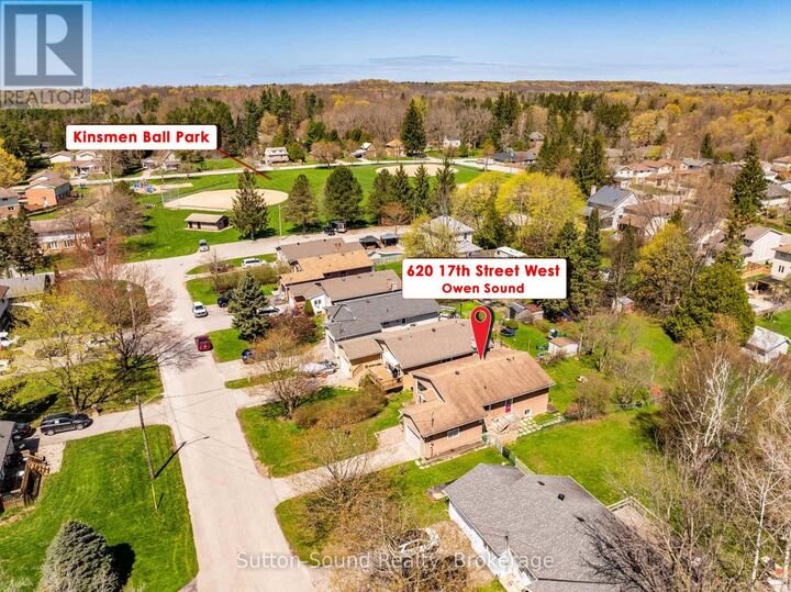 Property Photo:  620 17th Street West  ON N4K 4B8 