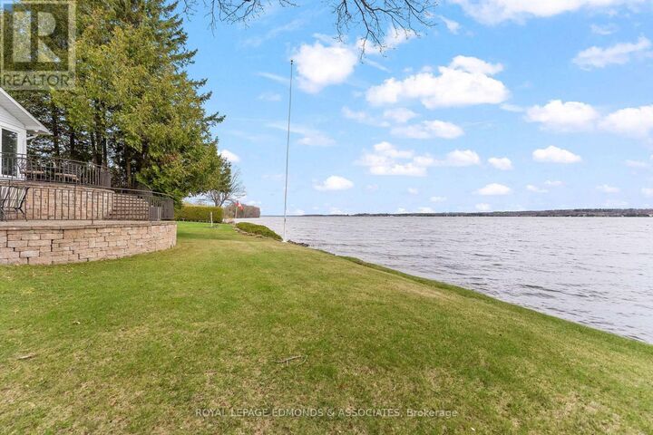 Property Photo:  907 Cedar Lane  ON K8A 2G6 