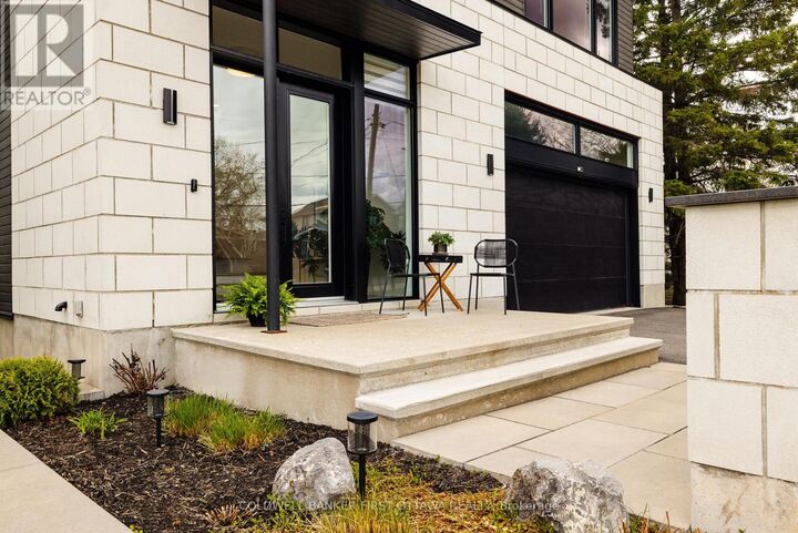 Photo de la propriété:  11A Carleton Cathcart Street  ON K2S 1N1 