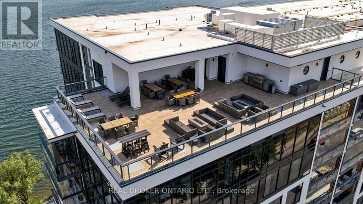 Property Photo:  185 Dunlop Street East 615  ON L4M 0L7 