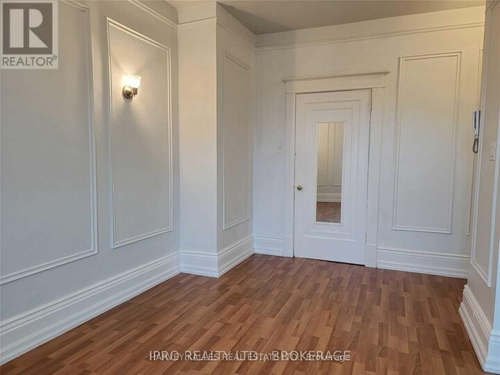 Property Photo:  757 Dovercourt Road F  ON M6H 2X1 
