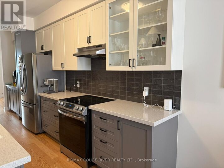 Property Photo:  6715 Thickson Road North  ON L1M 0M3 