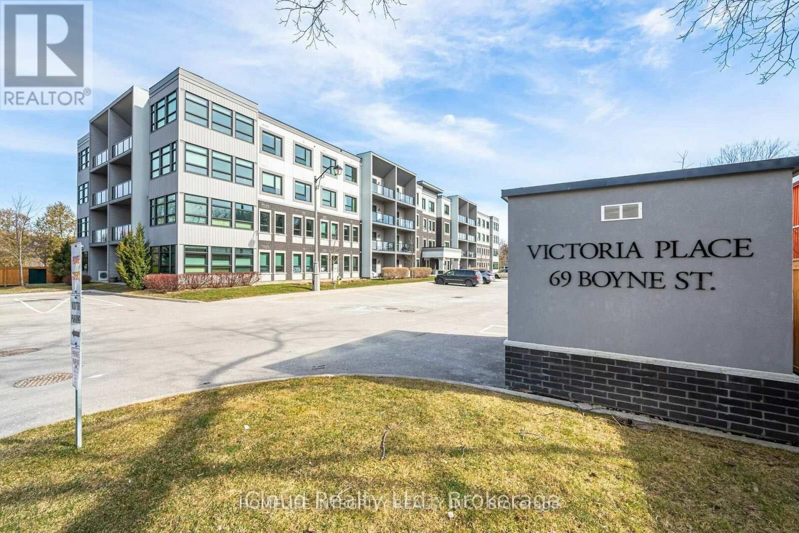 Property Photo:  69 Boyne Street 402  ON L9R 0N5 