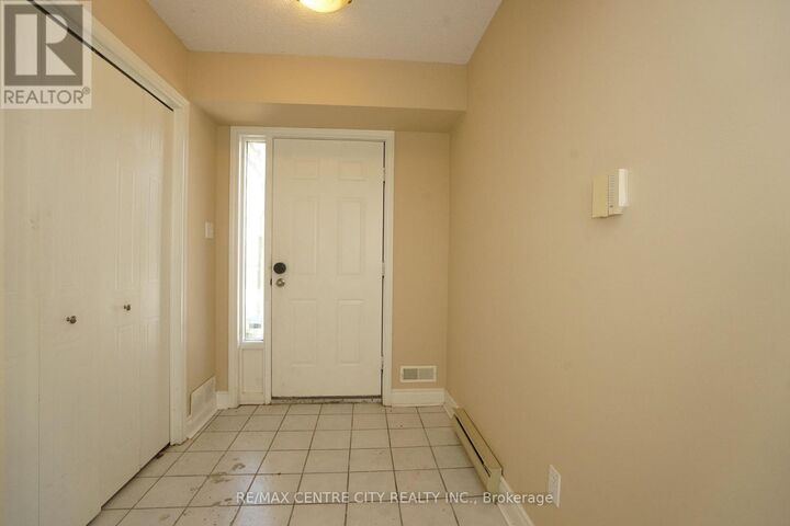 Property Photo:  1548 Richmond Street 31  ON N6G 4W8 