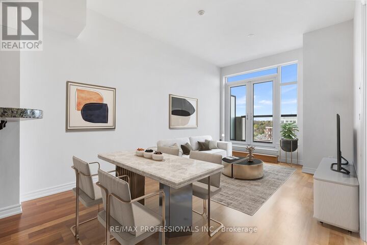 Property Photo:  1135 Royal York Road 1104  ON M9A 0C3 