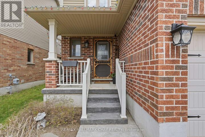 Property Photo:  36 Quigley Street  ON L3W 0P3 