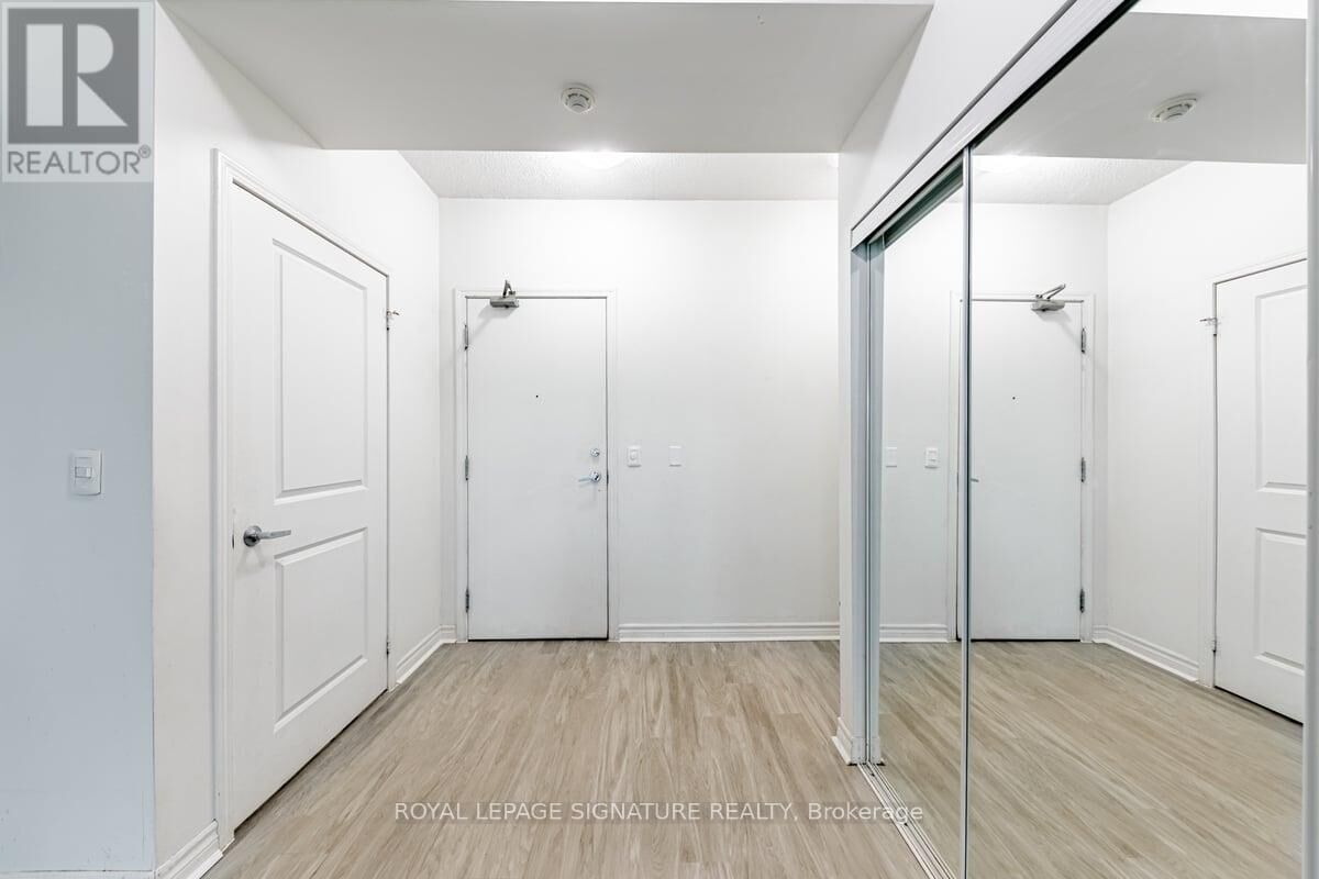 Property Photo:  2885 Bayview Avenue 602  ON M2K 0A3 