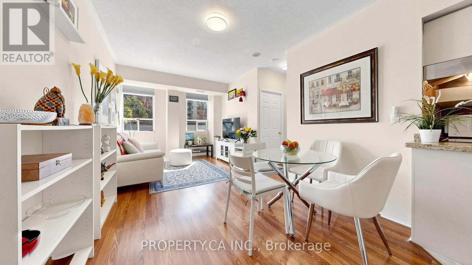 Property Photo:  7398 Yonge Street 107  ON L4J 8J2 