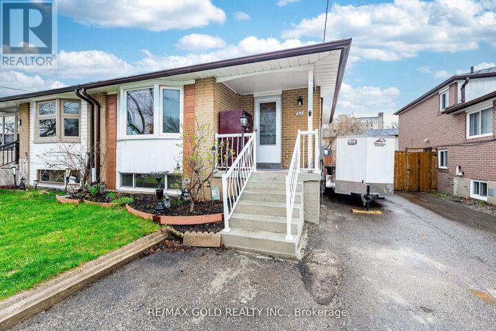 Property Photo:  52 Garfield Crescent  ON L6V 1V8 