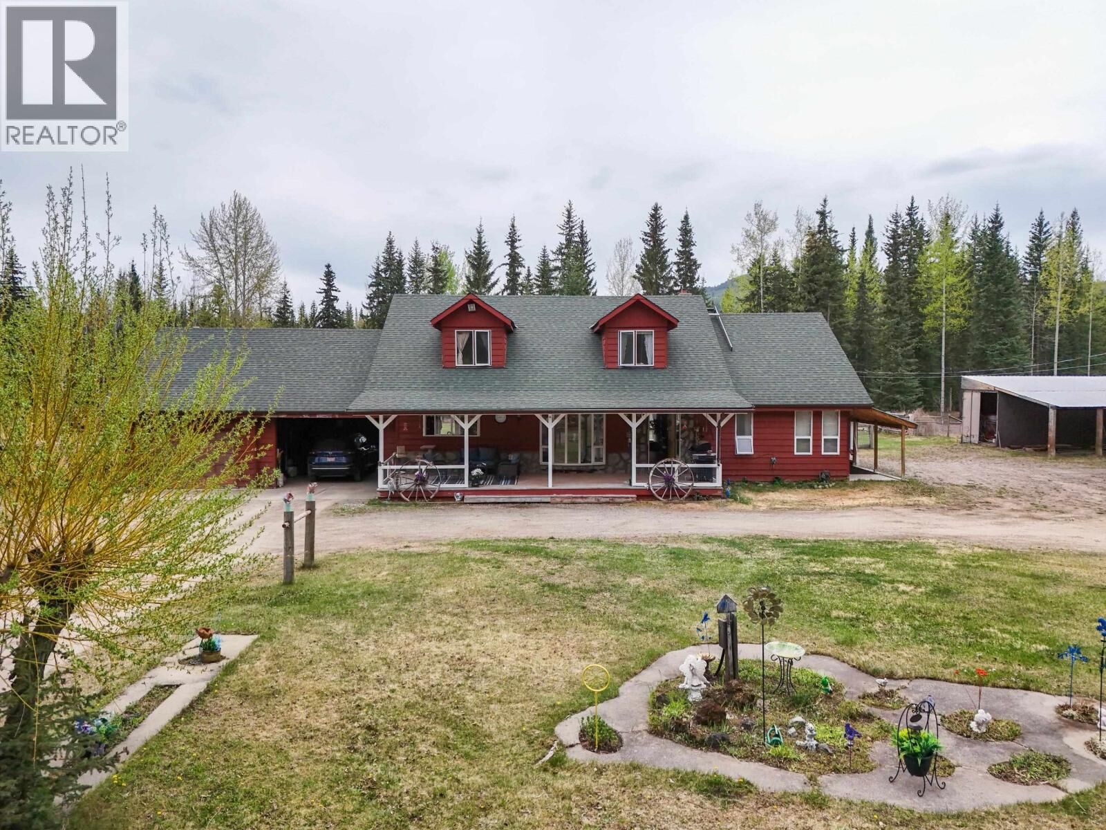 Property Photo:  571 Yetta Road  BC V2J 3H9 