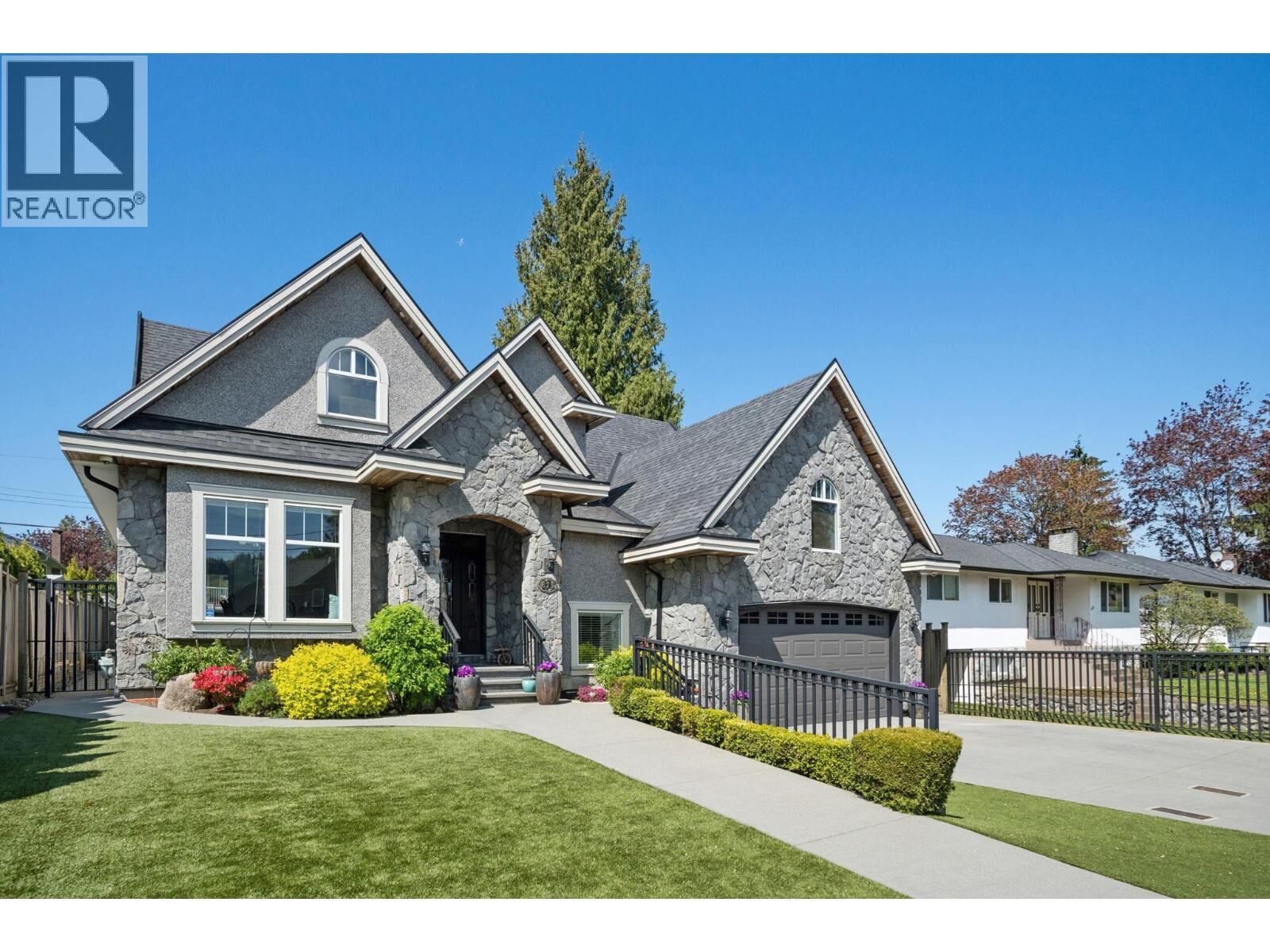 Property Photo:  675 Clare Avenue  BC V5B 4L5 