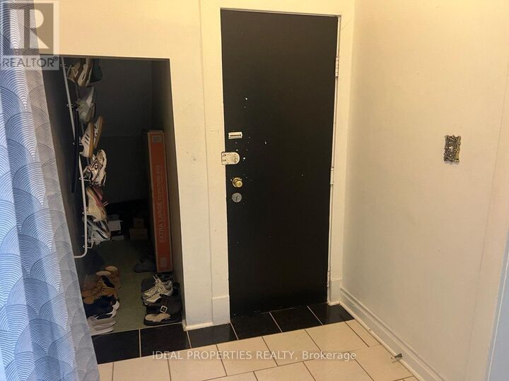 Property Photo:  277 Bronson Avenue 2  ON K1R 6H7 