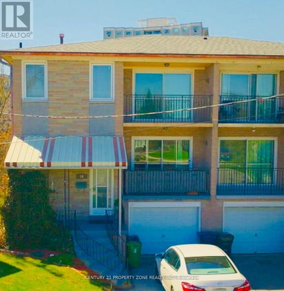 Property Photo:  19 Terryellen Crescent  ON M9C 1H6 