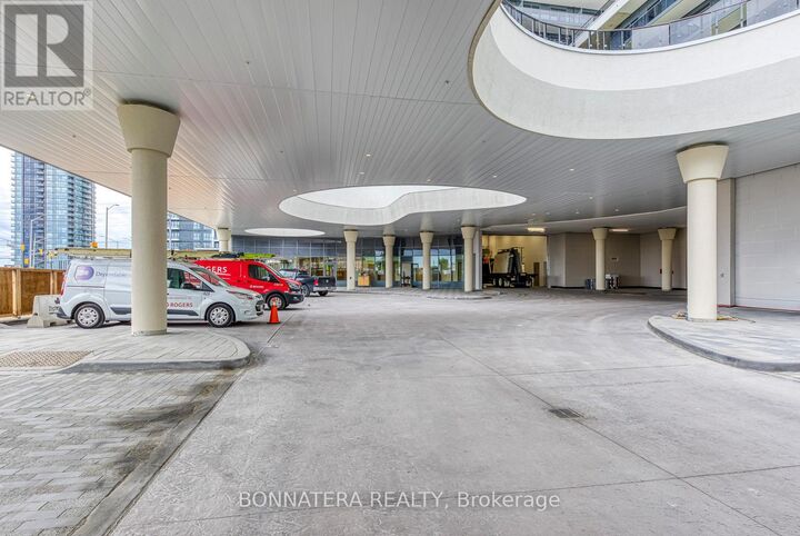 Property Photo:  5105 Hurontario Street 408  ON L4Z 0C9 